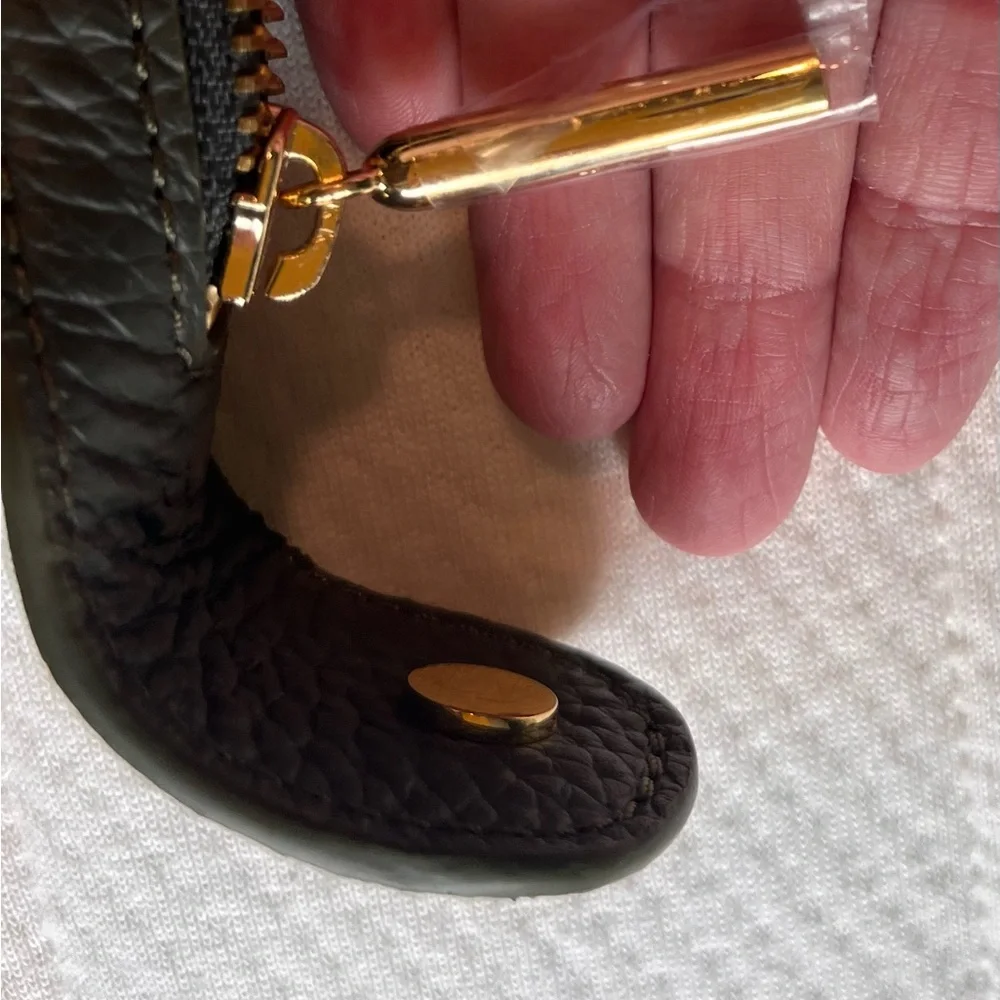 Cuyana System Pouch Large - Dark Olive - Picture 5 of 5